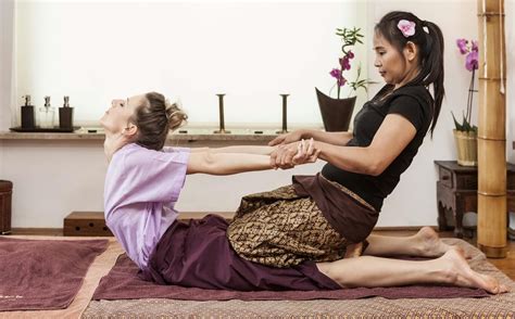 Massage sensuel complet du corps Massage érotique Tamise